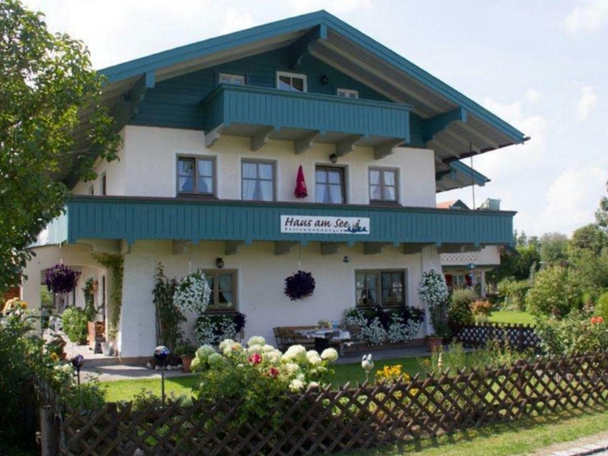 Ferienwohnungen Haus Am See Bernau am Chiemsee Exterior photo